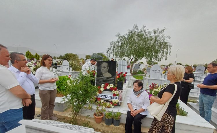 Gazeteci Doğrusöz, ölümünün 4’üncü yıl dönümünde anıldı