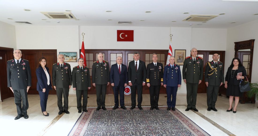 
                        TC Milli Savunma Bakanı Güler, TC Lefkoşa Büyükelçisi Feyzioğlu’nu ziyaret etti        