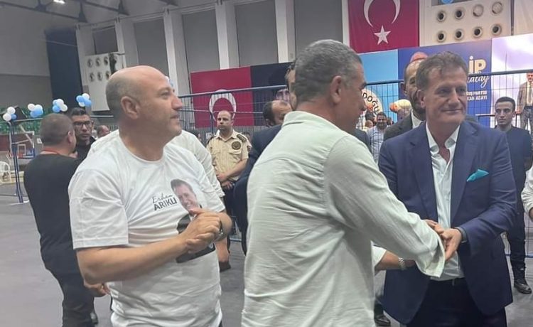 YDP Kurultayı’nda oy sayımı tamamlandı… Başkan yeniden Erhan Arıklı