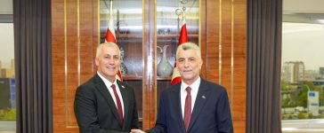 Ekonomi ve Enerji Bakanı Amcaoğlu, Türkiye Ticaret  Bakanı Bolat  ile görüştü