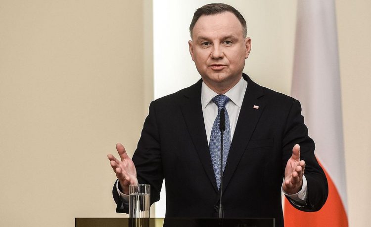 Polonya Cumhurbaşkanı Duda: “Topraklarımızda nükleer silah konuşlandırmaya ilişkin bir karar alınmadı”