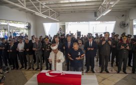 1963 kayıplarından Fuat Niyazi askeri törenle toprağa verildi... Tatar: "Varılacak bir anlaşmada Kıbrıslı Türklerin güvenliğine öncelik verilecek"