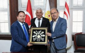 Belediyeler Birliği Başkanı Özçınar, Türkiye-Kıbrıs Türk Cumhuriyeti İşbirliği Cemiyeti  heyetiyle  görüştü