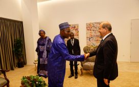 Cumhurbaşkanı Tatar, Gambiya’yada… Tatar, ilk resmi görüşmesini Gambiya Cumhurbaşkanı Yardımcısı Jallow ile yaptı