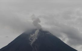 Endonezya'daki Ibu Yanardağı'nda patlama meydana geldi