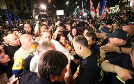 Gürcistan'da "yabancı etkinin şeffaflığı" yasa tasarısı karşıtı gösterilerde arbede çıktı
