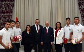 Sedat Simavi Endüstri Meslek Lisesi öğrencileri Cumhuriyet Meclisi Başkanı Töre’yi ziyaret etti