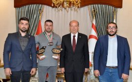 Tatar, vücut geliştirme dünya şampiyonasında şampiyonluk elde eden Avcı’yı kabul etti