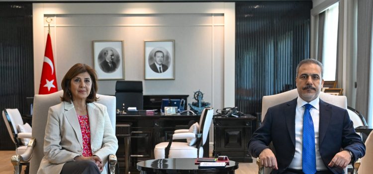 TC Dışişleri Bakanı Fidan, BM Genel Sekreteri Guterres'in Kıbrıs Kişisel Temsilcisi'ni kabul etti