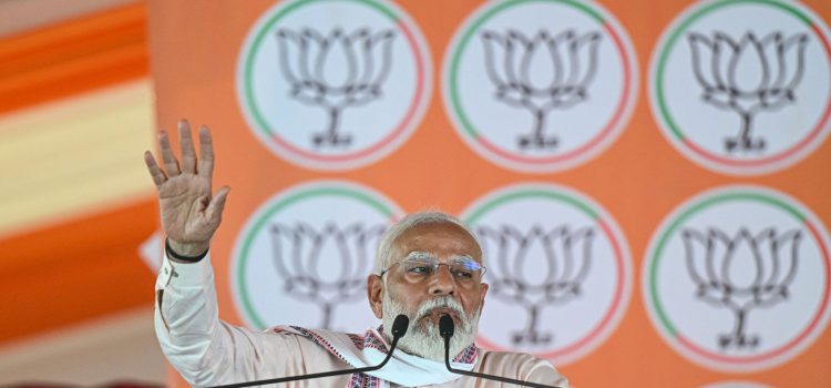 Hindistan’da Başbakan Modi üçüncü kez seçimleri kazanabilir